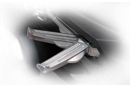 Spinning pedal type. Just press to open and to close, easier to pop up with a single touch.